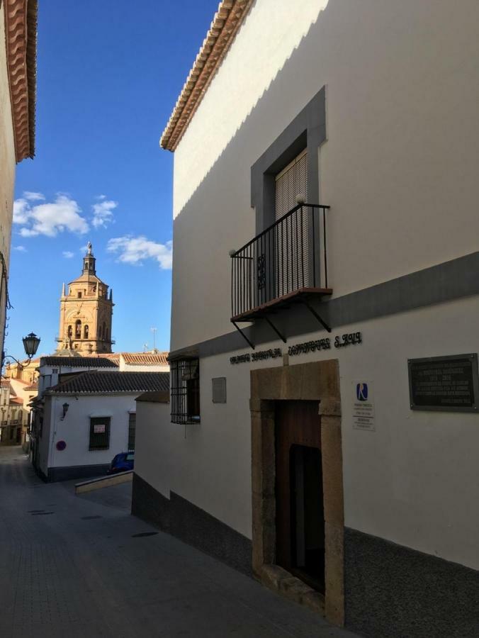 Palacete Magistral Dominguez Habitaciones Guadix Extérieur photo